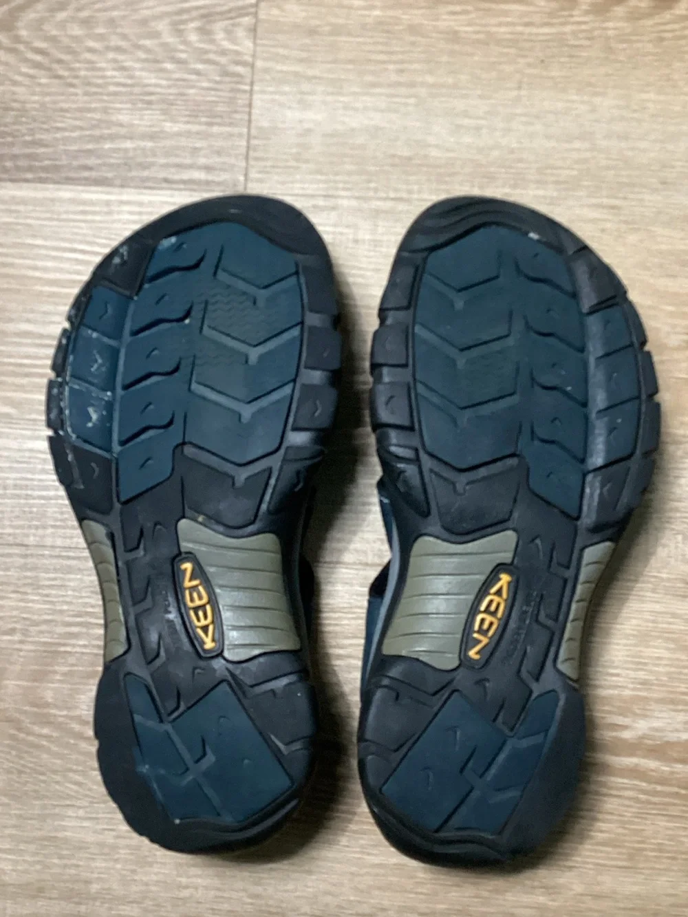 Keen Men’s Newport H2 Navy/Medium Grey Sport Sandals US 10.5 Unisex